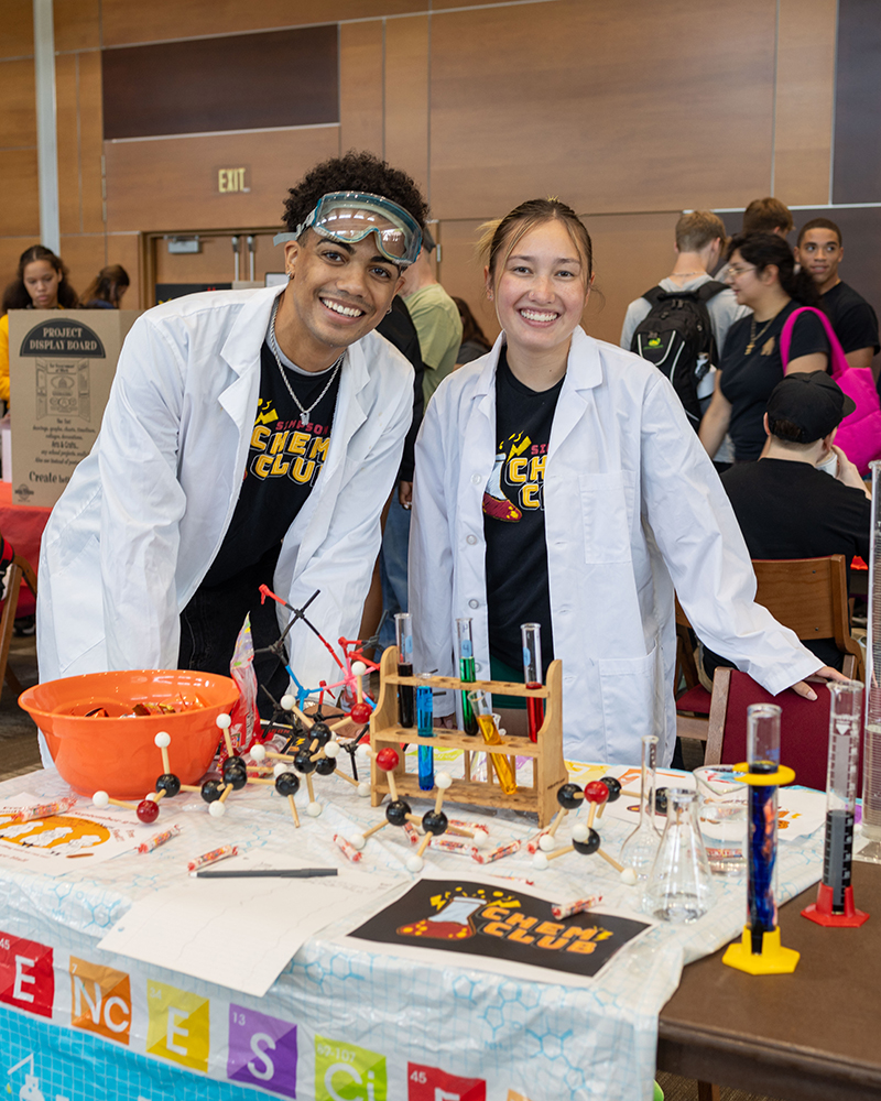 Chemistry Club at OrgFest