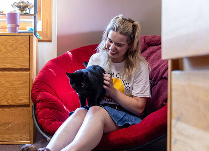 Student with service cat