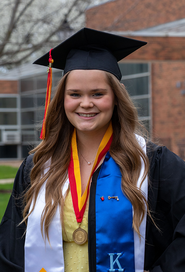 2022 Graduate Sadie Cahalan