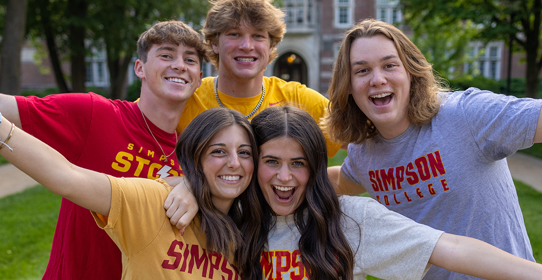 Students having fun on Simpson College campus