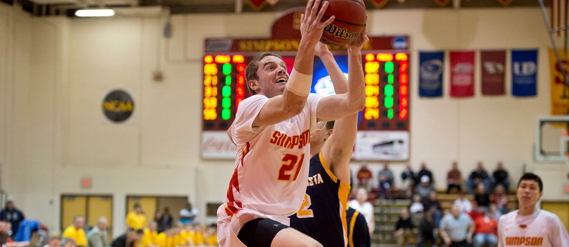 Junior men's basketball player Conor Riordan