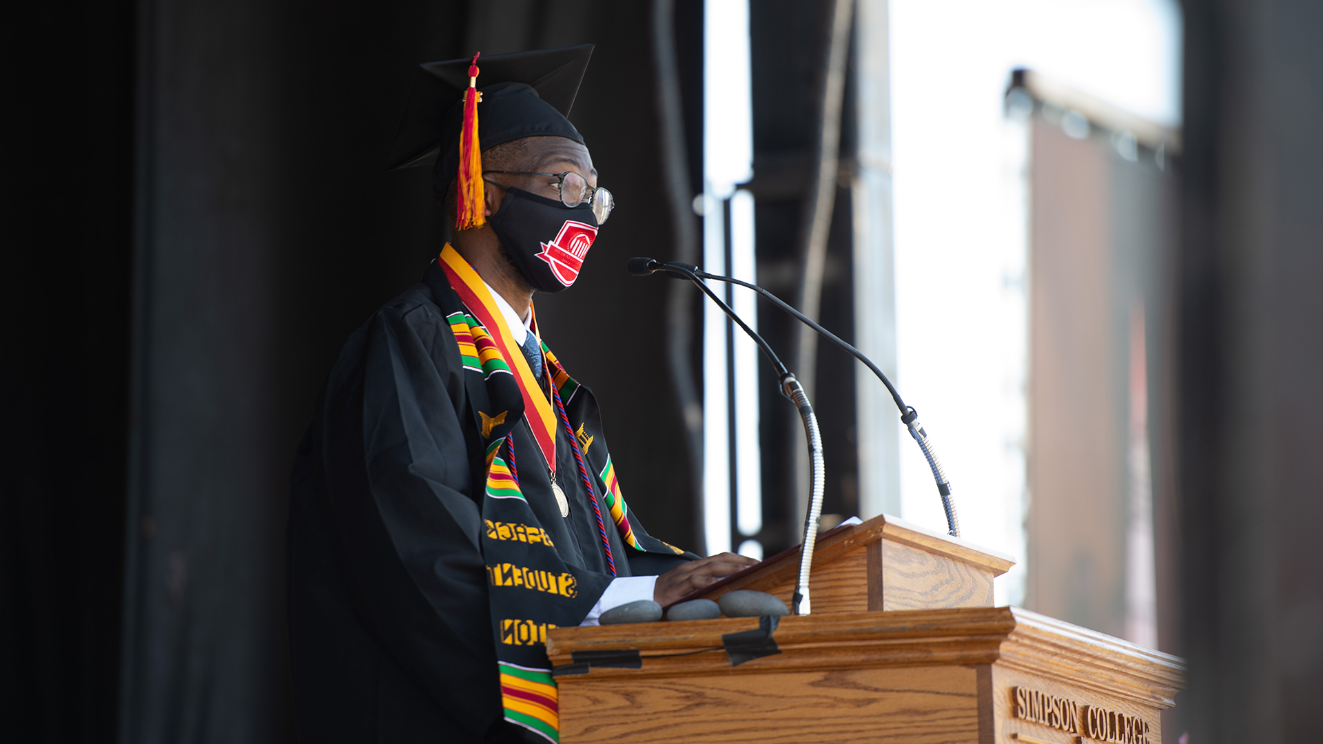 Simpson College graduate David Robinson ’21 delivers the traditional undergraduate address at the 2021 afternoon commencement ceremony.
